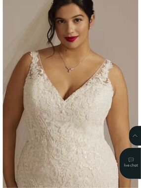 Plus Size Wedding Dress 22W |
Oleg Cassini Multi-Lace Tank V-Neck Mermaid